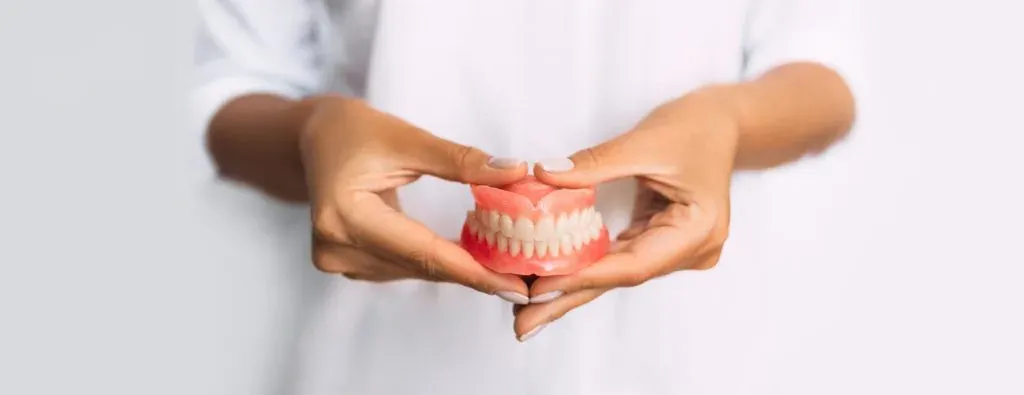 Permanent Partial Dentures Excellent to Replace A Few Missing Te 1 1296x500 1 1024x395